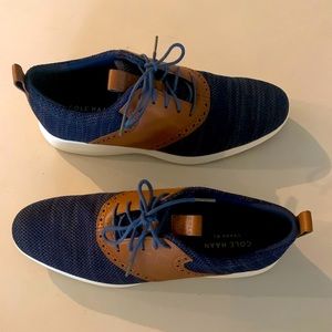Cole Haan Grand OS navy and tan hybrid dress shoe. Worn once. Perfect condition